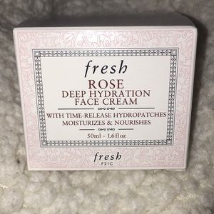 Fresh Rose Deep Hydration Face Cream